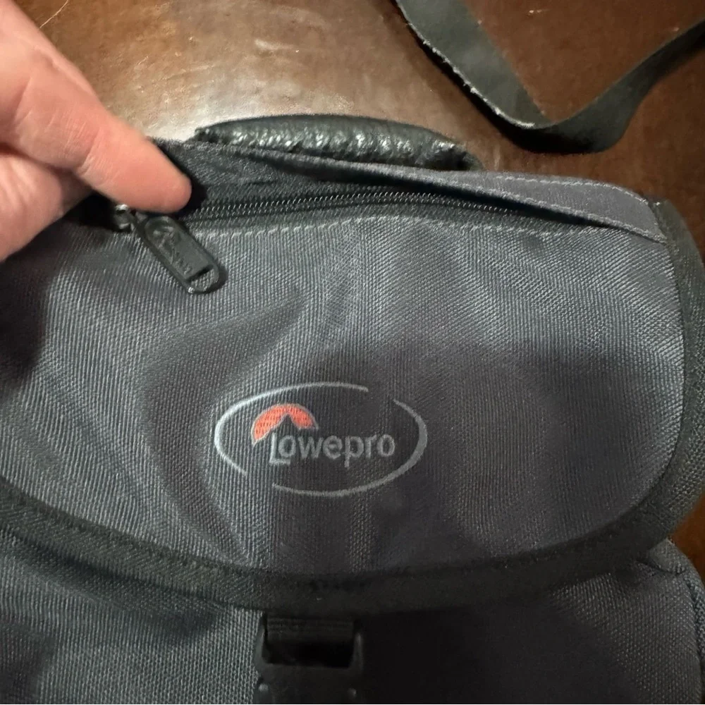 Vintage Camera Bag Lowepro Nova Mini Camera Bag DSLR Video Camera Padded Bag